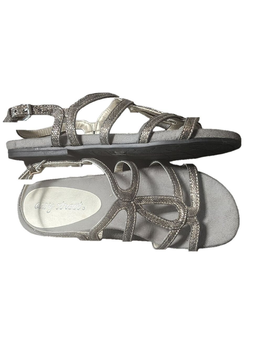 💥4 For $20💥Easy Streets Gold Sandals Size 6 Medium